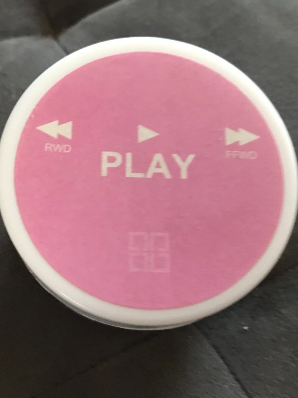 Play Body Powder - Picture 2 of 4